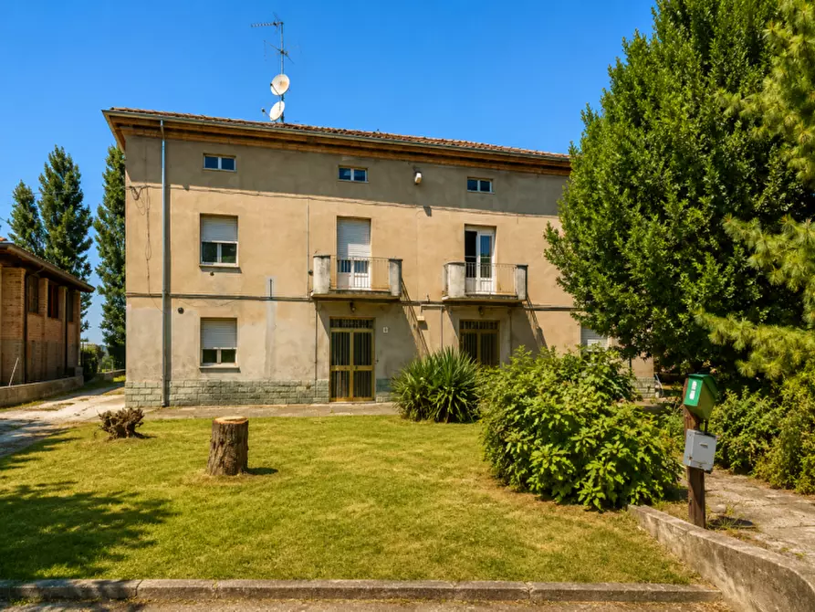 Immagine 27 di Casa bifamiliare in vendita  in Strada Chiesa di Castelnovo 20 a Parma