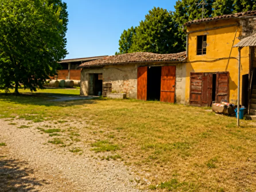 Immagine 44 di Casa bifamiliare in vendita  in Strada Chiesa di Castelnovo 20 a Parma
