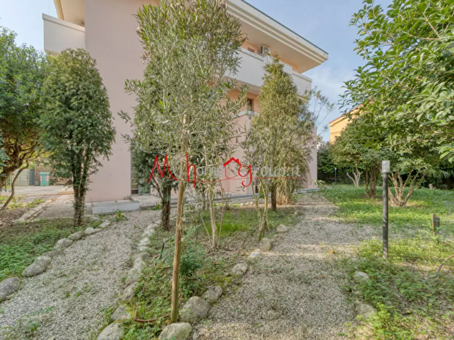 Immagine 23 di Appartamento in vendita  in Via Valerio Flacco a Abano Terme