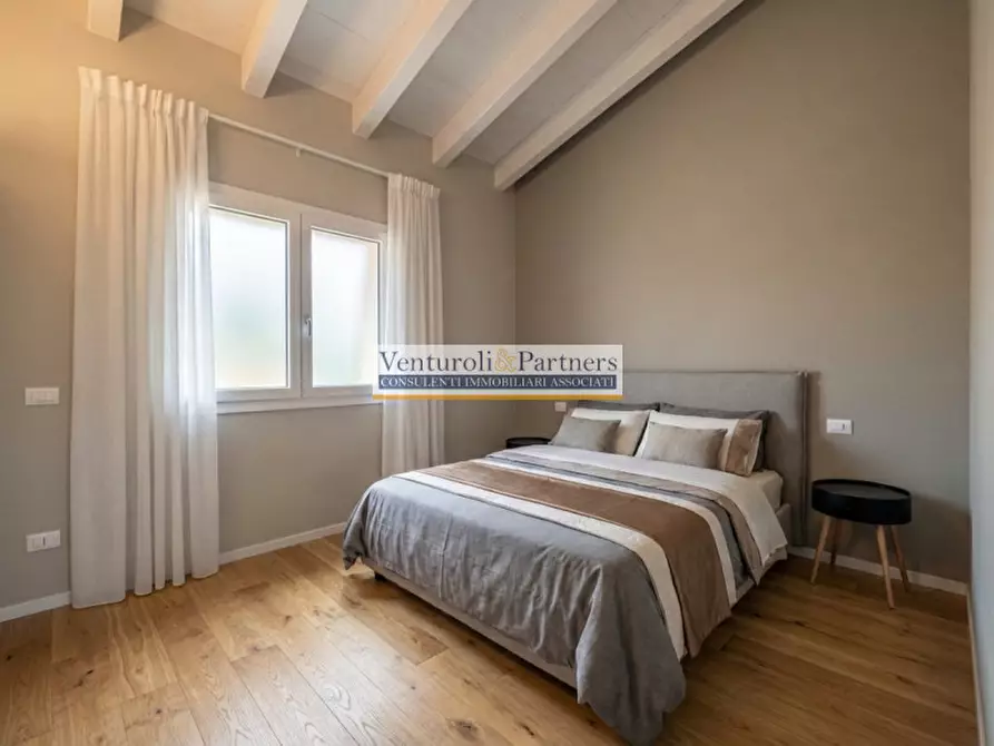 Immagine 4 di Villa in vendita  in Via Taccone a Padenghe Sul Garda