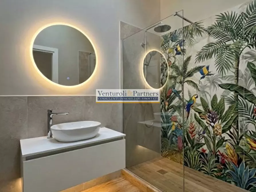 Immagine 6 di Villa in vendita  in Via Taccone a Padenghe Sul Garda