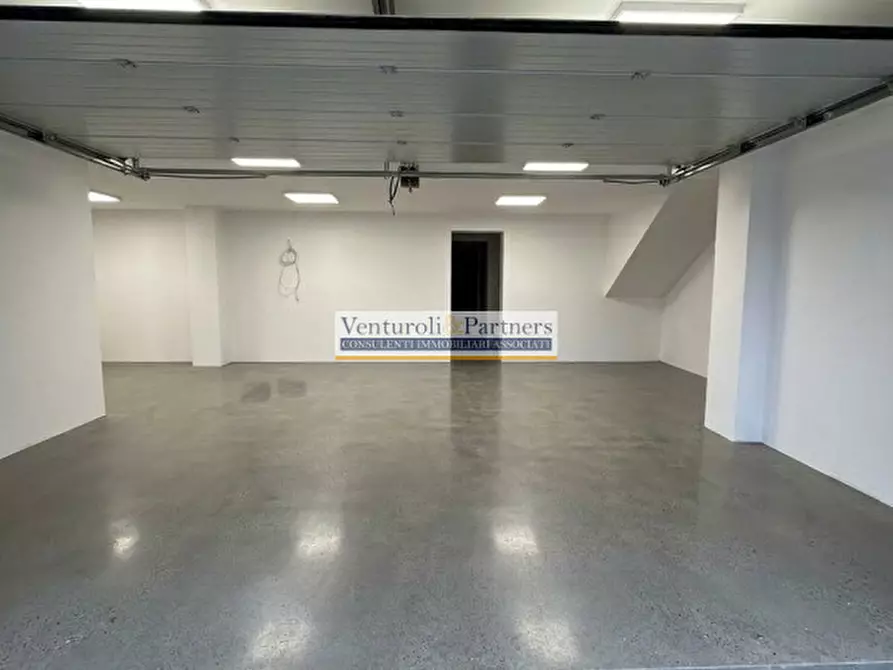 Immagine 11 di Villa in vendita  in Via Taccone a Padenghe Sul Garda