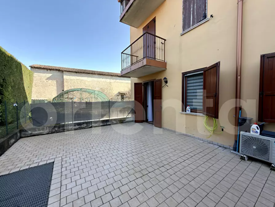 Immagine 13 di Appartamento in vendita  in via Campagnoli 3c a Montichiari