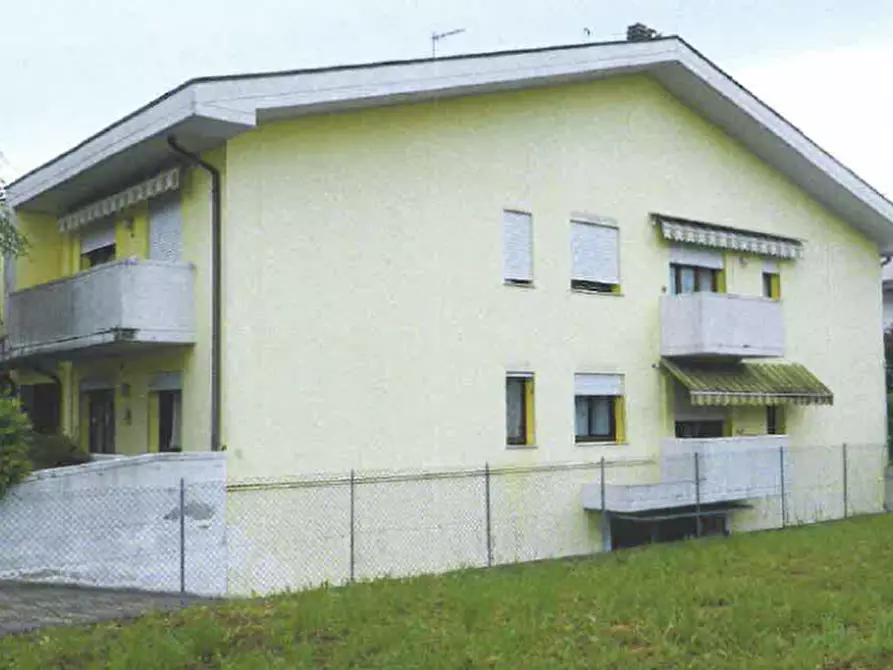 Immagine 1 di Appartamento in vendita  in Via Guido Galli, 10 a Stra