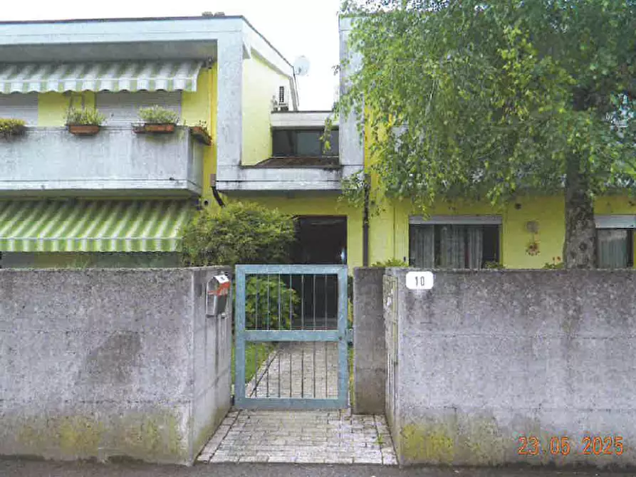 Immagine 2 di Appartamento in vendita  in Via Guido Galli, 10 a Stra