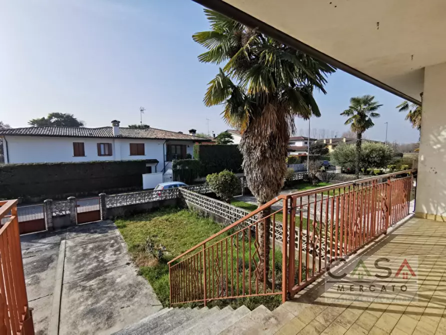 Immagine 3 di Casa bifamiliare in vendita  in Via Bartolomeo Vanzetti a Cordenons