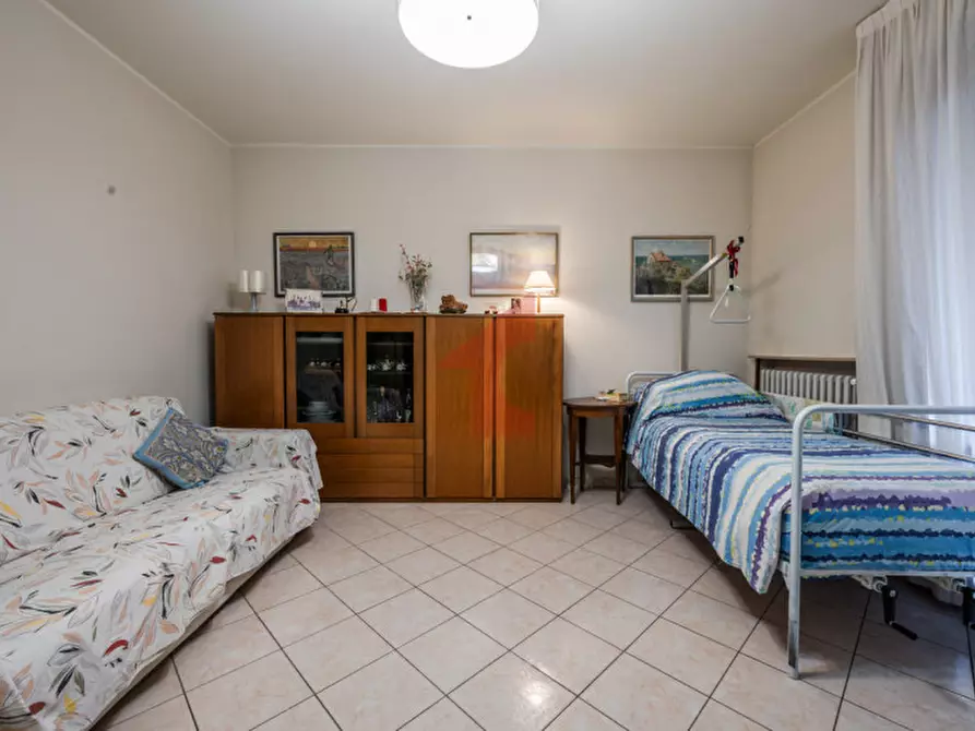 Immagine 10 di Appartamento in vendita  in Via Paradigna 10 a Parma