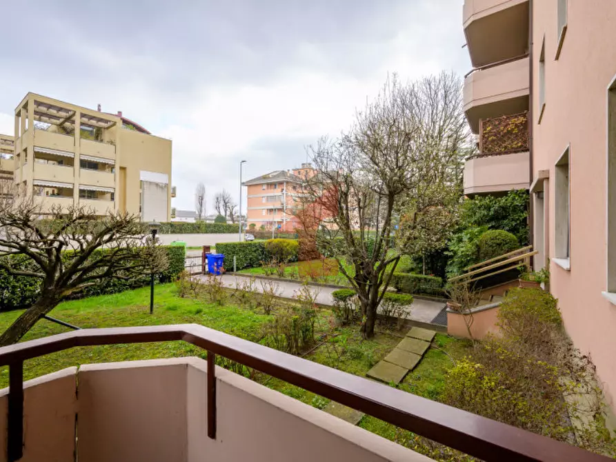 Immagine 39 di Appartamento in vendita  in Via Paradigna 10 a Parma