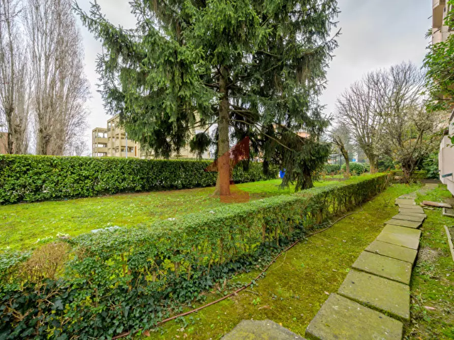 Immagine 48 di Appartamento in vendita  in Via Paradigna 10 a Parma