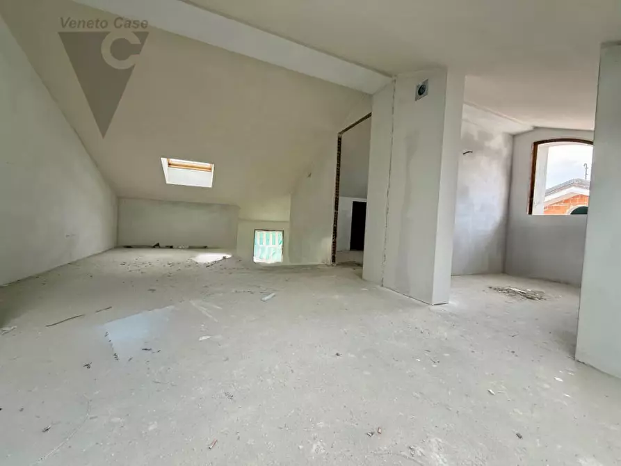 Immagine 25 di Casa trifamiliare in vendita  a Legnaro