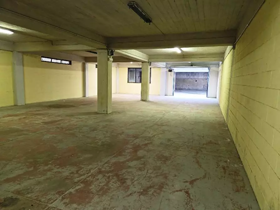 Immagine 6 di Magazzino in affitto  in Via Lunigiana a Aulla