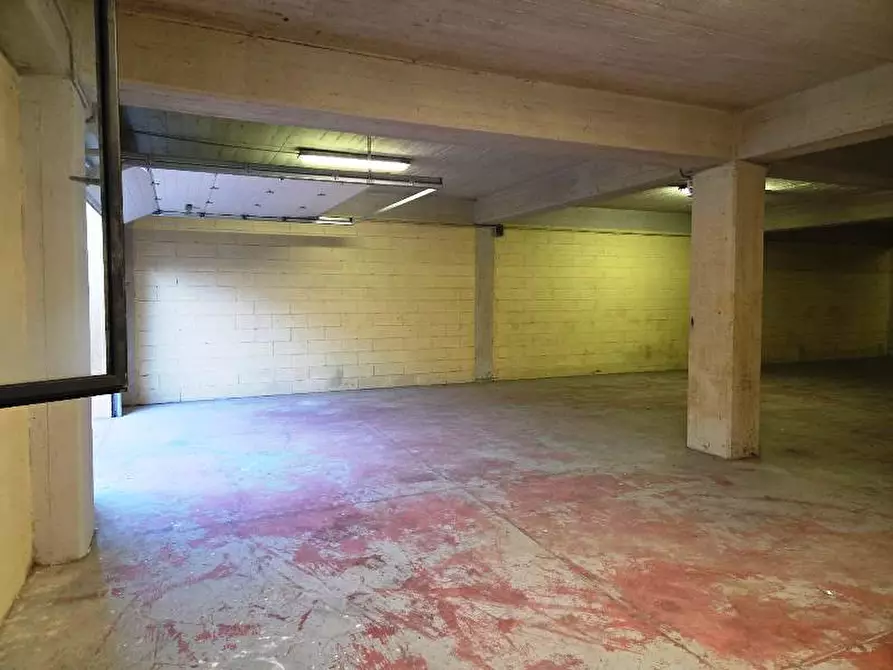 Immagine 22 di Magazzino in affitto  in Via Lunigiana a Aulla