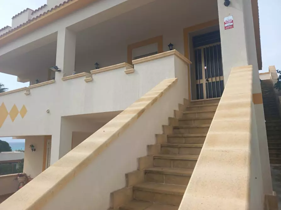 Immagine 2 di Villa in vendita  in Via 123, 4 a Castelvetrano