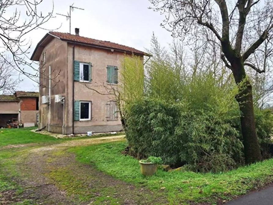 Immagine 1 di Rustico / casale in vendita  in Via Ponte Bianco, 16, 41031 Camposanto MO, Italia a Camposanto