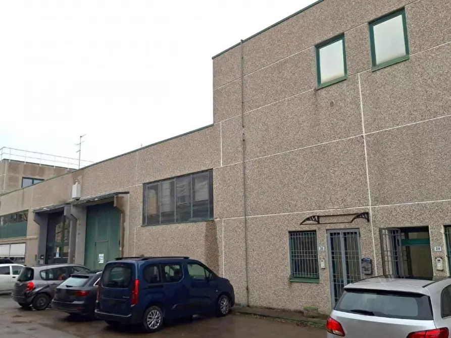Immagine 9 di Capannone industriale in vendita  in Via del Lavoro, 30A, 41051 Castelnuovo Rangone MO, Italia a Castelnuovo Rangone