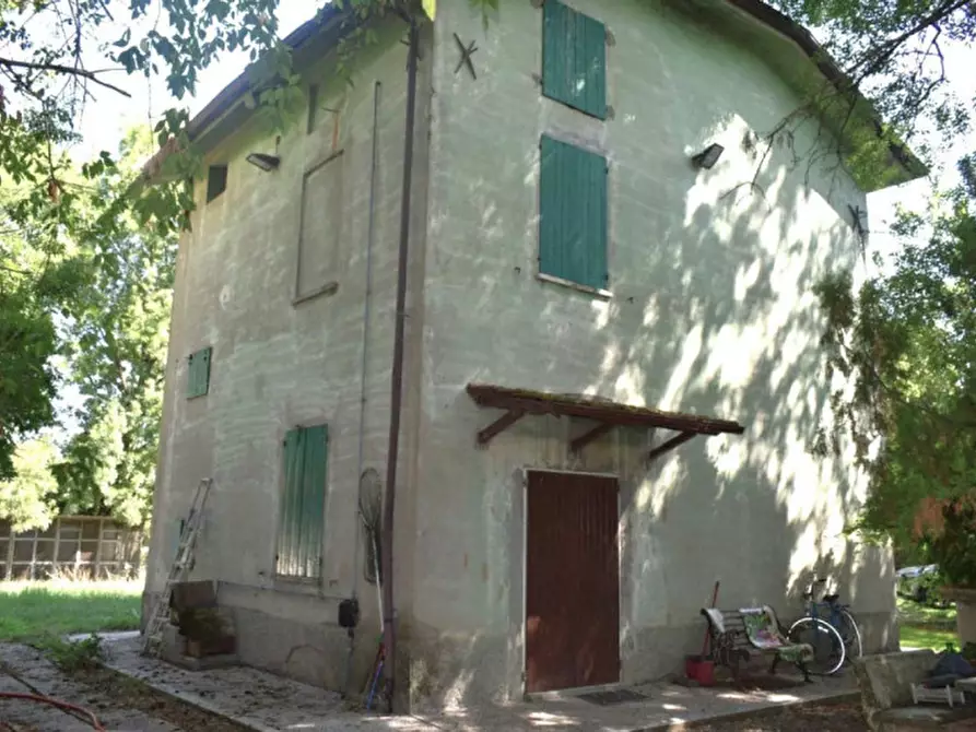 Immagine 4 di Rustico / casale in vendita  in Via Madonna, 17, 41031 Camposanto MO, Italia a Camposanto