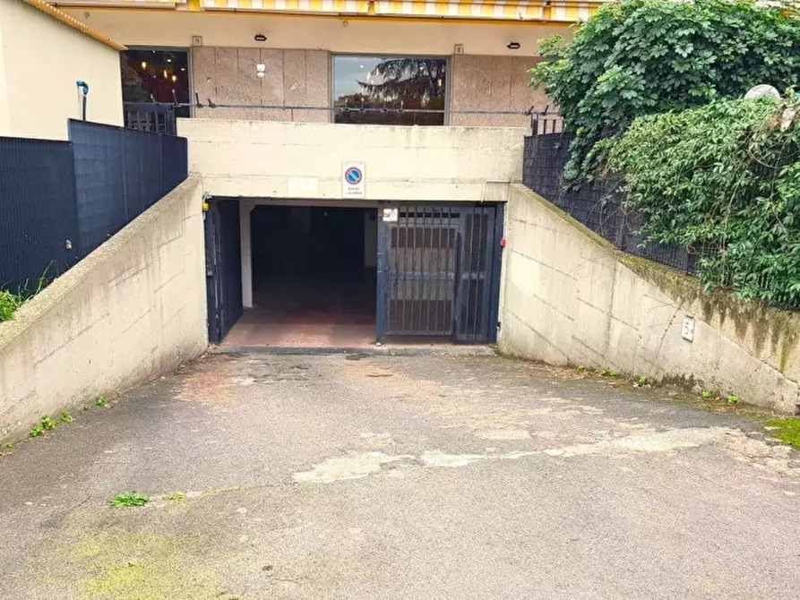 Immagine 2 di Posto auto in vendita  in Via Giuseppe Berto, 5, 00142 Roma RM, Italia a Roma