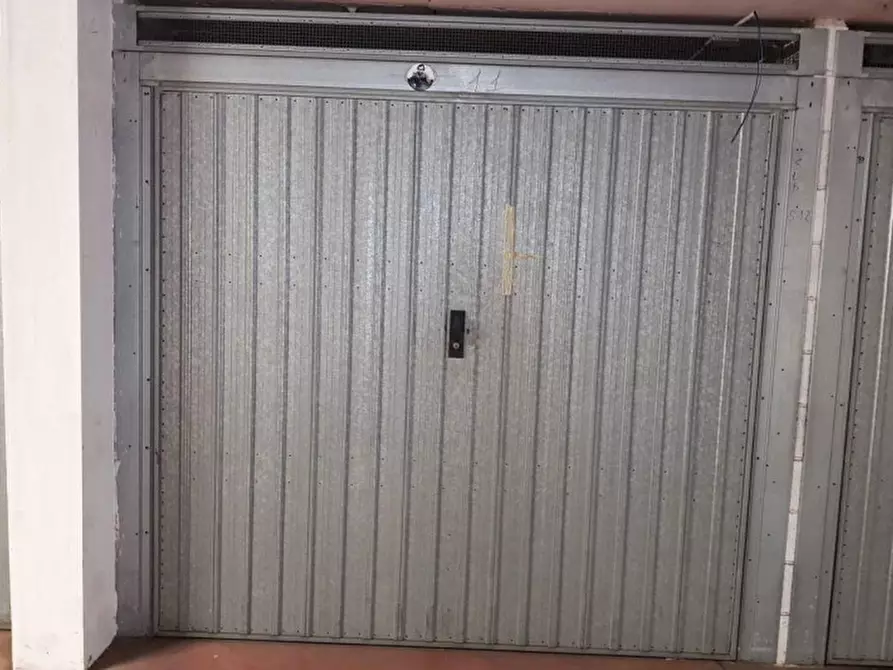 Immagine 1 di Posto auto in vendita  in Via Giuseppe Berto, 5, 00142 Roma RM, Italia a Roma