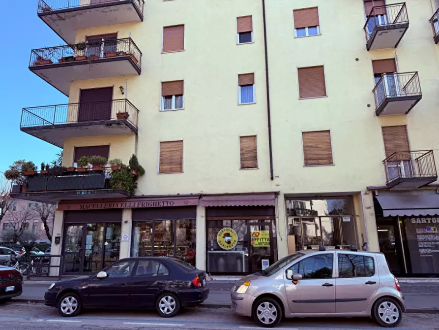 Immagine 2 di Negozio in affitto  in via Legione Antonini 180 a Vicenza