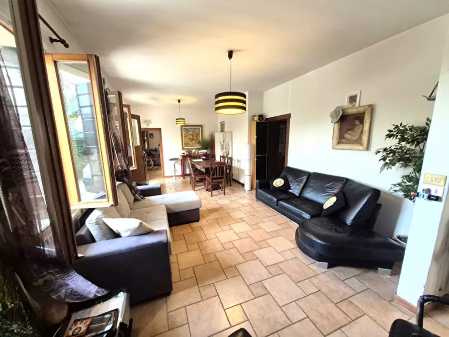 Immagine 2 di Casa indipendente in vendita  a Padova