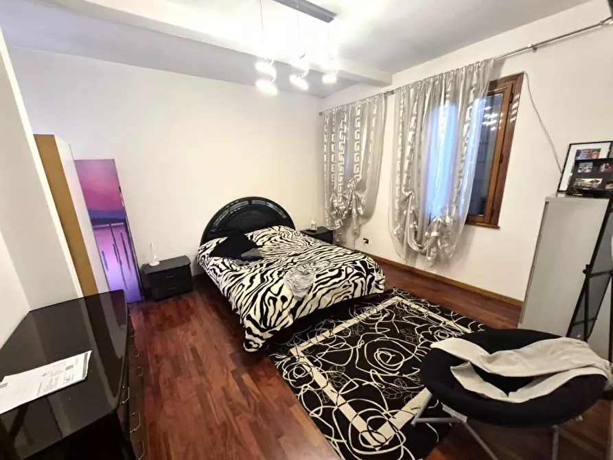 Immagine 11 di Casa indipendente in vendita  a Padova