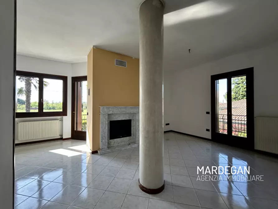 Immagine 8 di Casa indipendente in vendita  in VIA FEDERICO PRIULI a Castelfranco Veneto