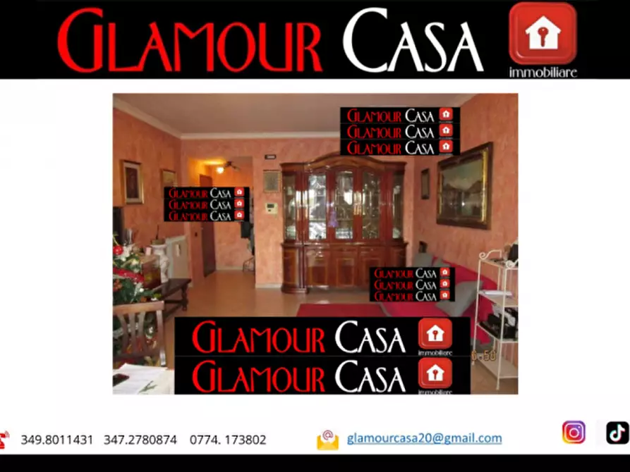 Immagine 2 di Villa in vendita  in Via Antonimina a Roma