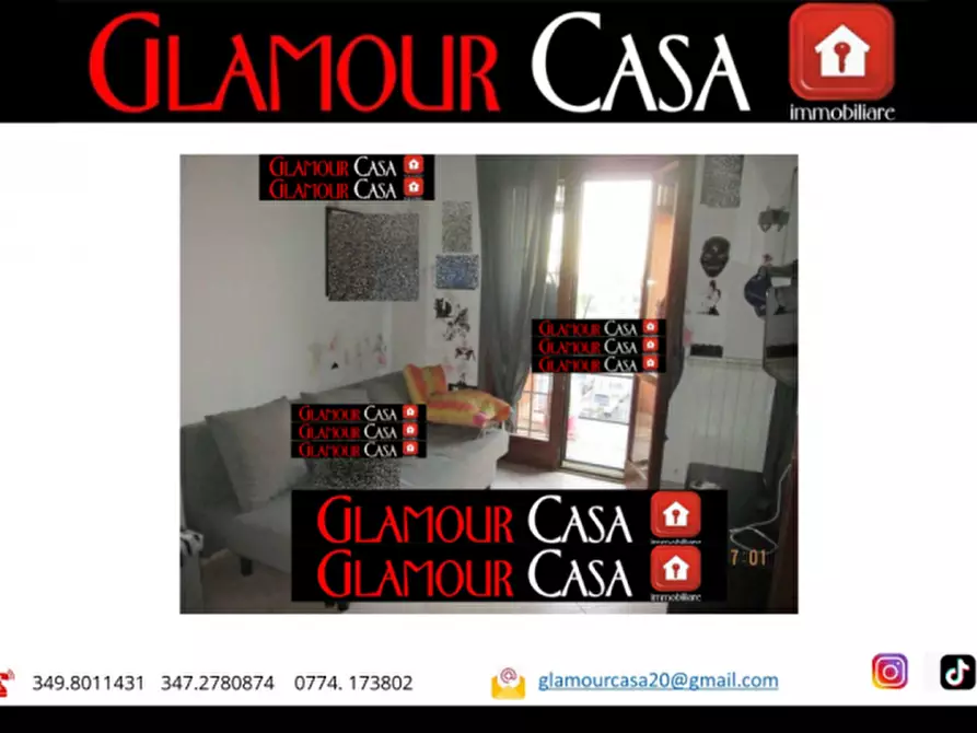 Immagine 5 di Villa in vendita  in Via Antonimina a Roma