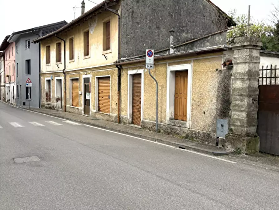 Immagine 6 di Palazzo in vendita  in Via Venti Settembre, 6 a Pozzuolo Del Friuli