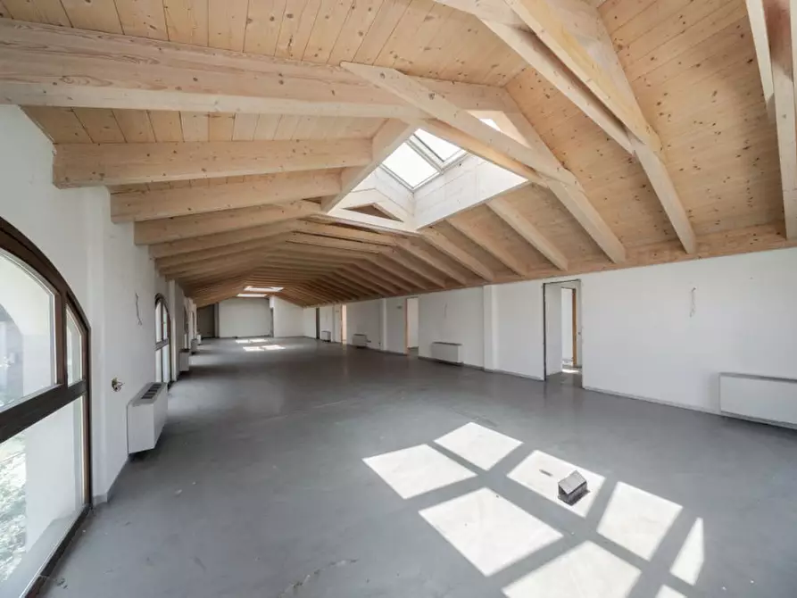 Immagine 14 di Ufficio in affitto  in Via Lauro Vezzani 3 a Bernareggio