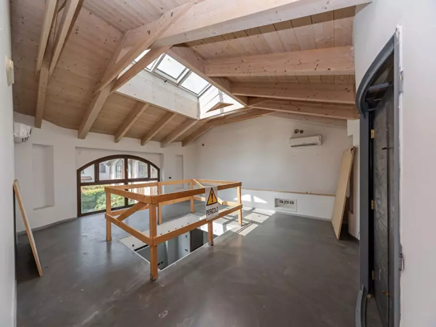 Immagine 15 di Ufficio in affitto  in Via Lauro Vezzani 3 a Bernareggio