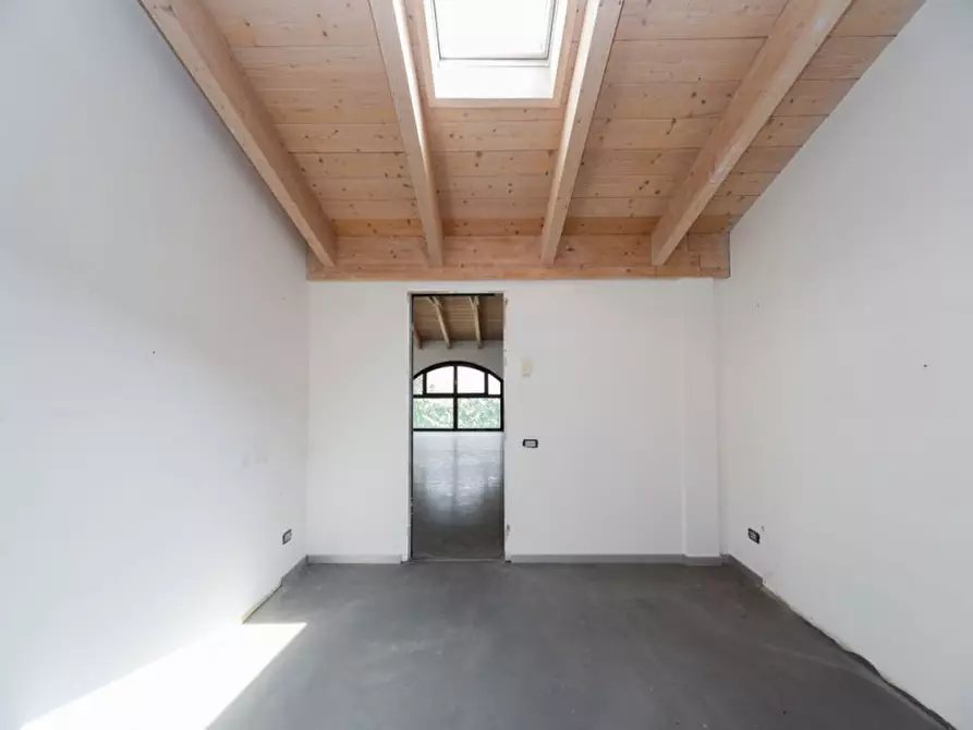 Immagine 20 di Ufficio in affitto  in Via Lauro Vezzani 3 a Bernareggio