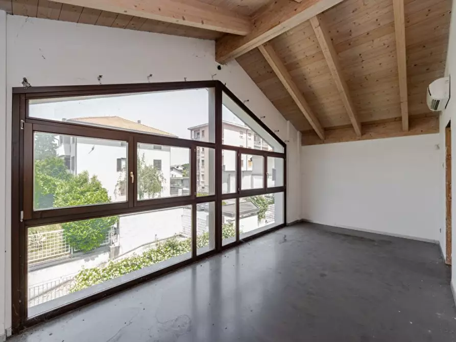 Immagine 22 di Ufficio in affitto  in Via Lauro Vezzani 3 a Bernareggio