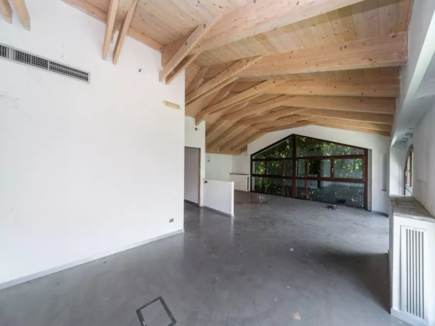 Immagine 29 di Ufficio in affitto  in Via Lauro Vezzani 3 a Bernareggio