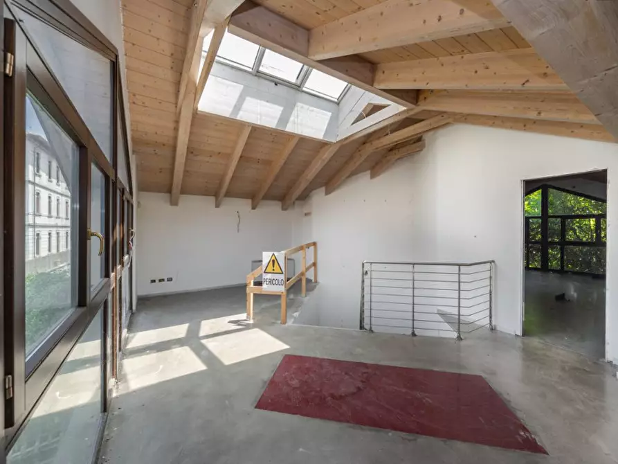 Immagine 31 di Ufficio in affitto  in Via Lauro Vezzani 3 a Bernareggio