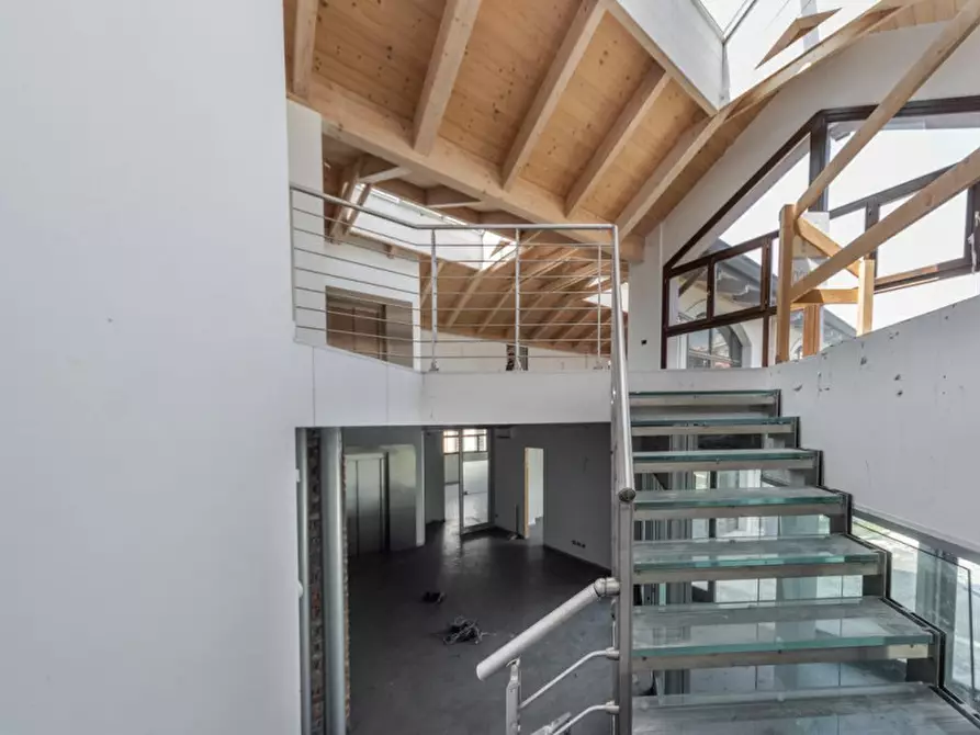 Immagine 32 di Ufficio in affitto  in Via Lauro Vezzani 3 a Bernareggio