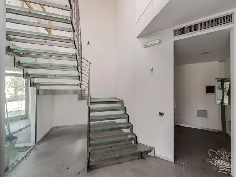 Immagine 40 di Ufficio in affitto  in Via Lauro Vezzani 3 a Bernareggio