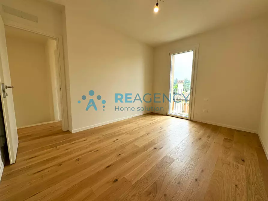 Immagine 14 di Villa in vendita  in Via Santa Chiara a Bassano Del Grappa