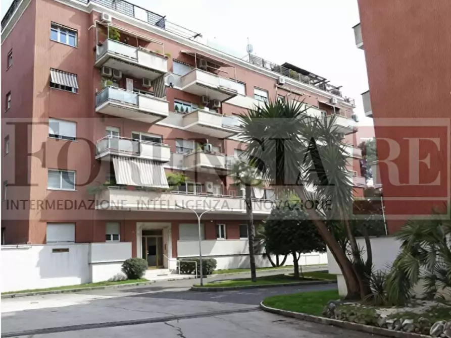 Immagine 1 di Appartamento in vendita  in Via Franco Sacchetti, 131 a Roma