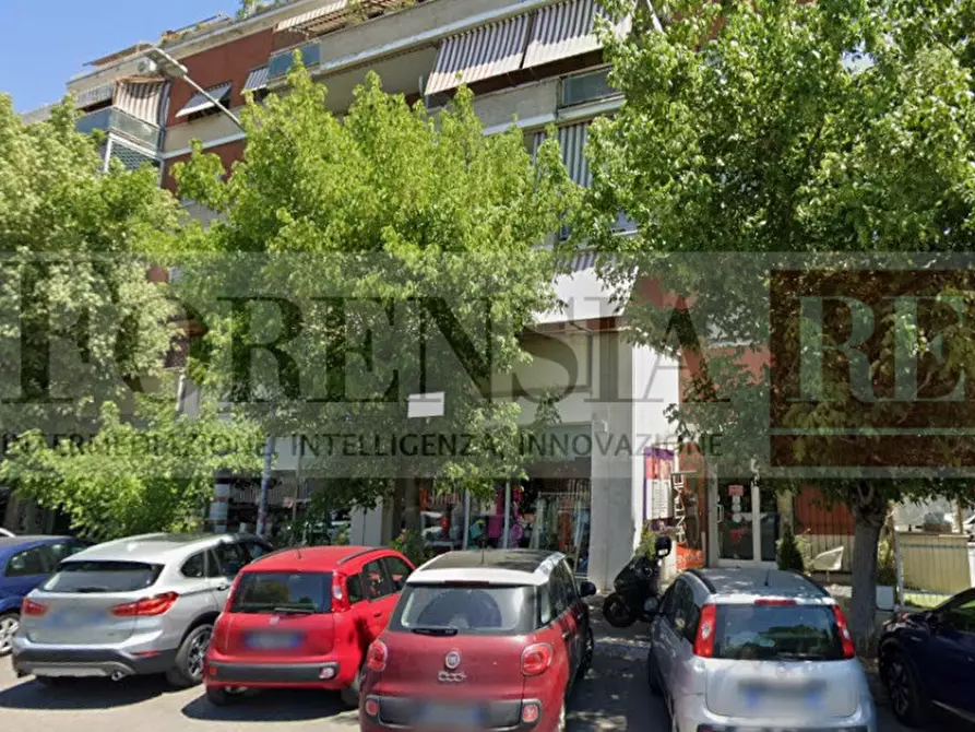 Immagine 3 di Appartamento in vendita  in Via Franco Sacchetti, 131 a Roma