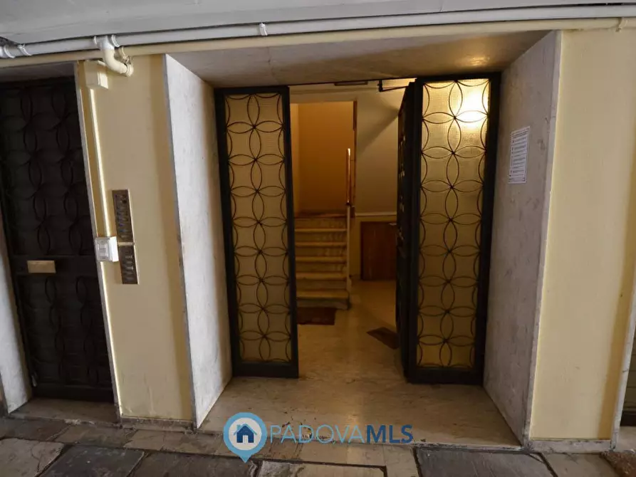 Immagine 25 di Appartamento in vendita  in Via Giambattista Belzoni, 60 a Padova