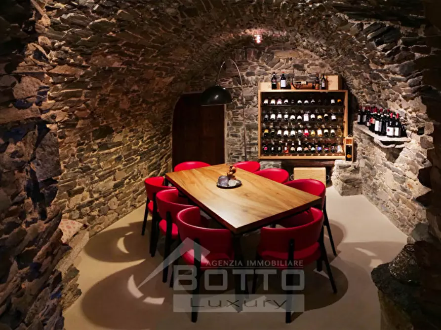 Immagine 6 di Attività commerciale in vendita  in CAIRE ALBERTOLETTI 13 a Orta San Giulio