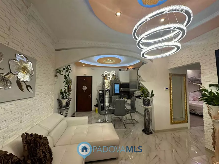 Immagine 7 di Appartamento in vendita  in Via Tiziano Vecellio, 88A a Padova