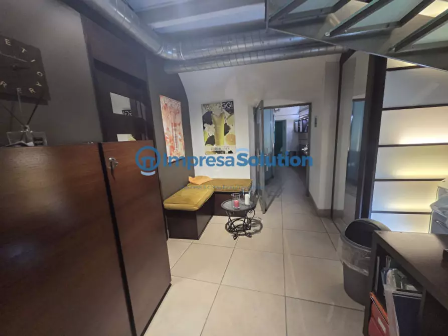 Immagine 5 di Attività commerciale in vendita  in Via San Liborio a Napoli