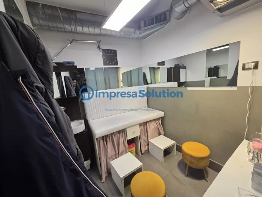 Immagine 6 di Attività commerciale in vendita  in Via San Liborio a Napoli