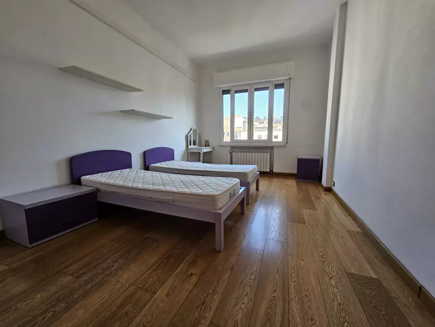 Immagine 12 di Appartamento in vendita  in Piazza Saffi a Savona