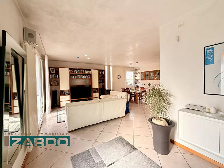 Immagine 3 di Casa bifamiliare in vendita  in Via Casoni a Riese Pio x