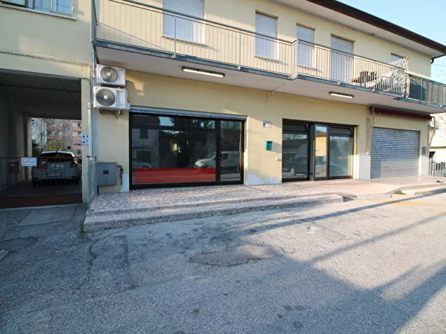 Immagine 2 di Negozio in affitto  in Via Nazario Sauro 184 a San Donà Di Piave