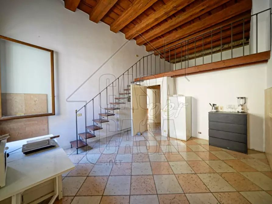 Immagine 13 di Appartamento in vendita  a Padova