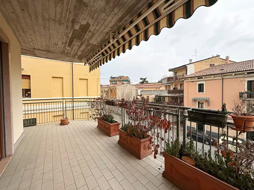 Immagine 11 di Appartamento in vendita  in Via Cesare Betteloni 19 a Verona